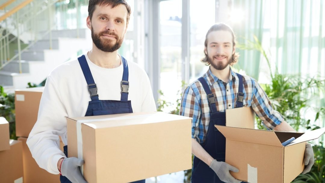 positive-movers-carrying-boxes.jpg